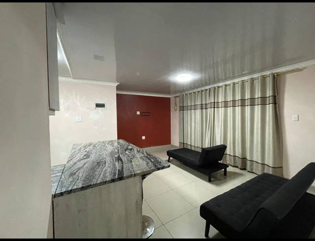 2 BEDROOM HOUSE RENTED IN UMLAZI C